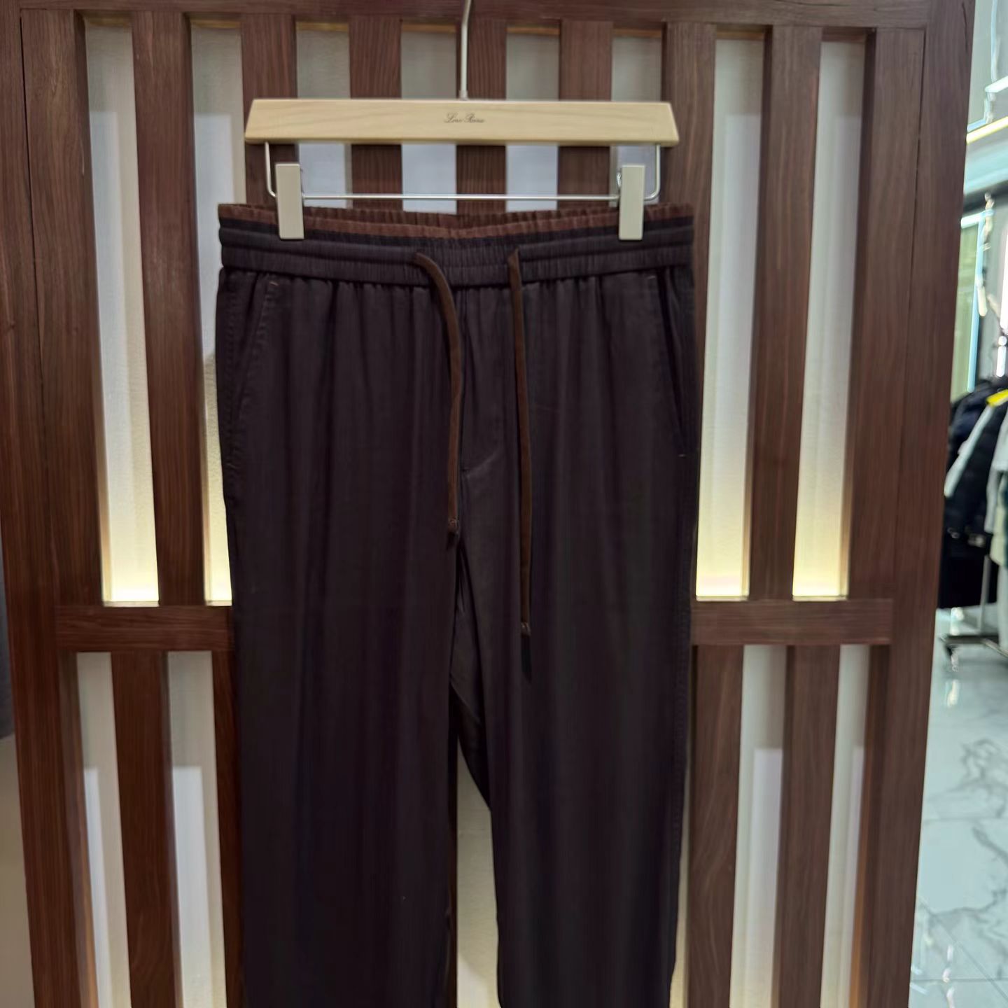 夏のカジュアルで高級感のある高品質メンズ無地カラーマッチング - Short Linen Drawstring のレビューと価格