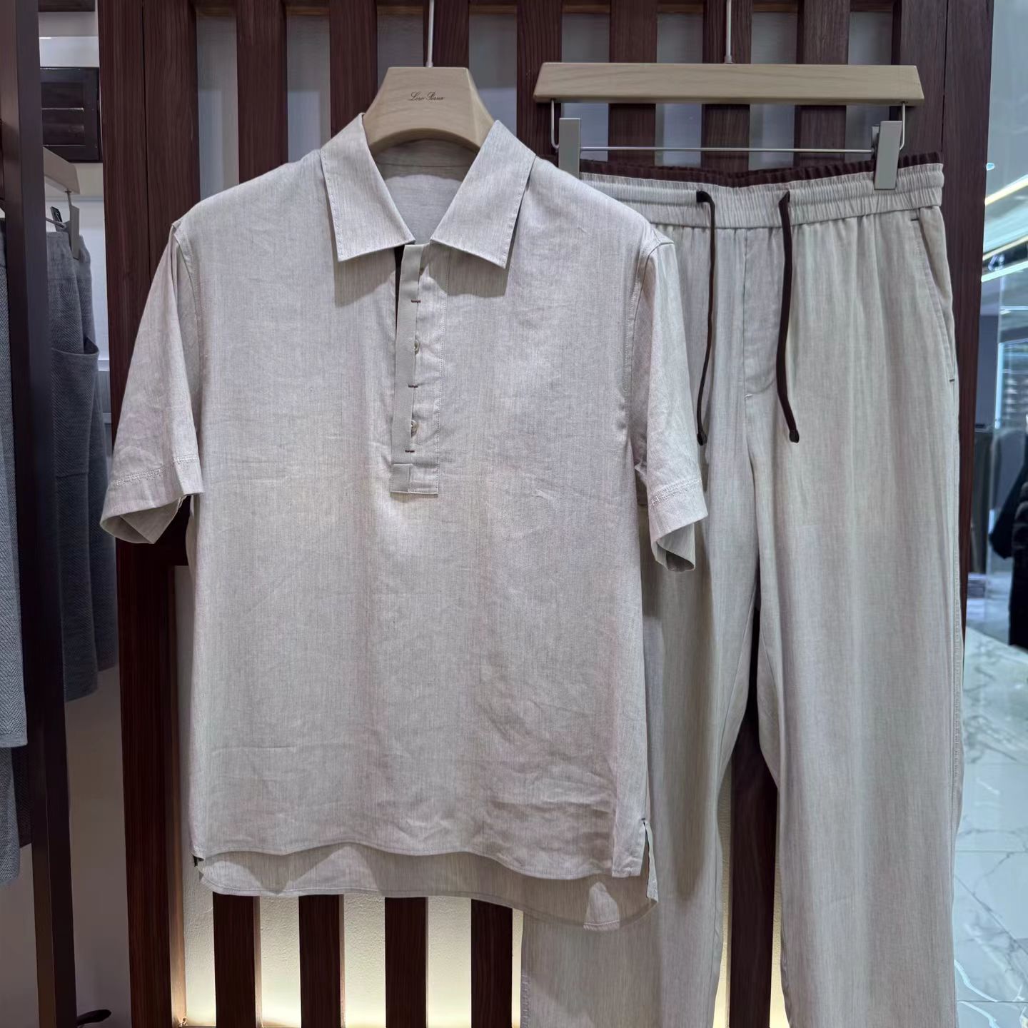 夏のカジュアルで高級感のある高品質メンズ無地カラーマッチング - Short Linen Drawstring のレビューと価格